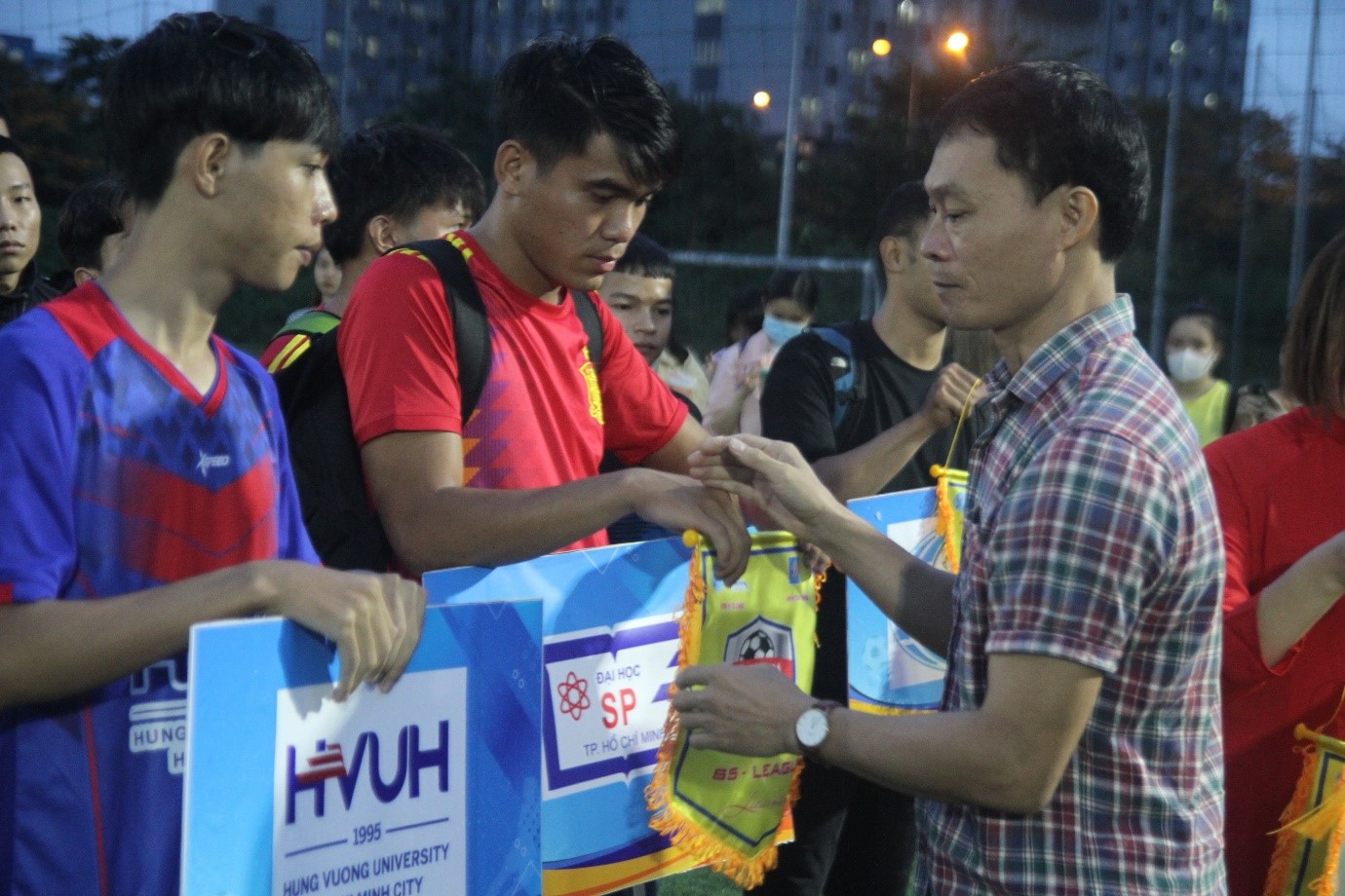 khai-mac-bd4 KHAI MẠC GIẢI BÓNG ĐÁ SINH VIÊN TP. HCM NĂM 2020 – S5 LEAGUE