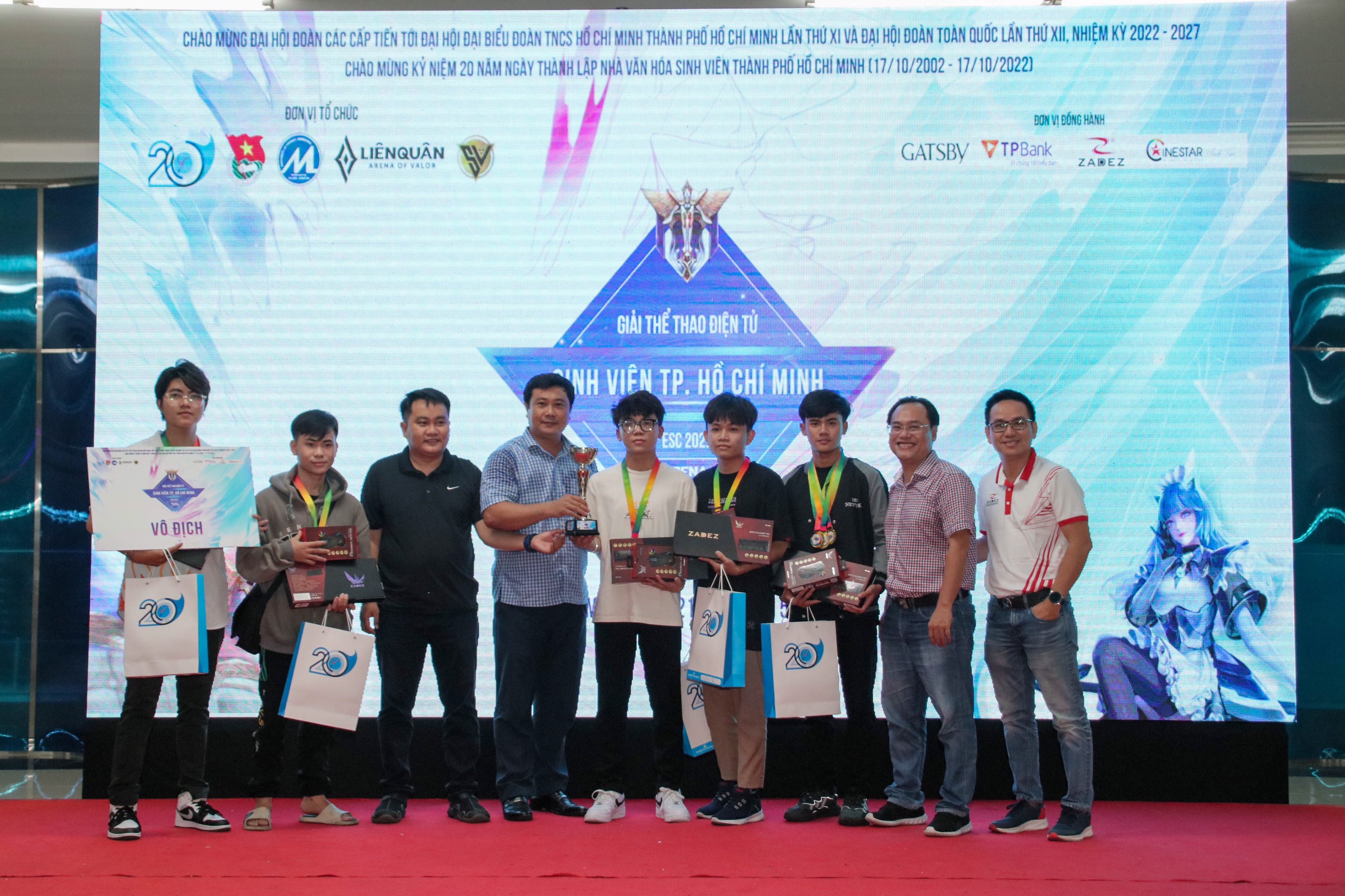 Trường Đại học Công nghiệp TP.HCM lên ngôi tại Giải Thể thao điện tử Sinh viên TP.HCM – ESC 2022