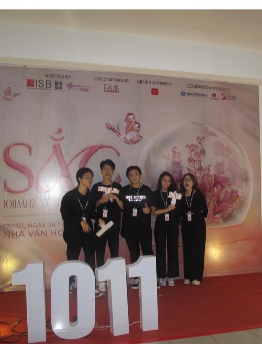 z3543926340924_3856fde09b79ce196f7d1cfd0c7e257e 1011 MHz YEARLY LIVESHOW: "SẮC" BY L.O.M Club