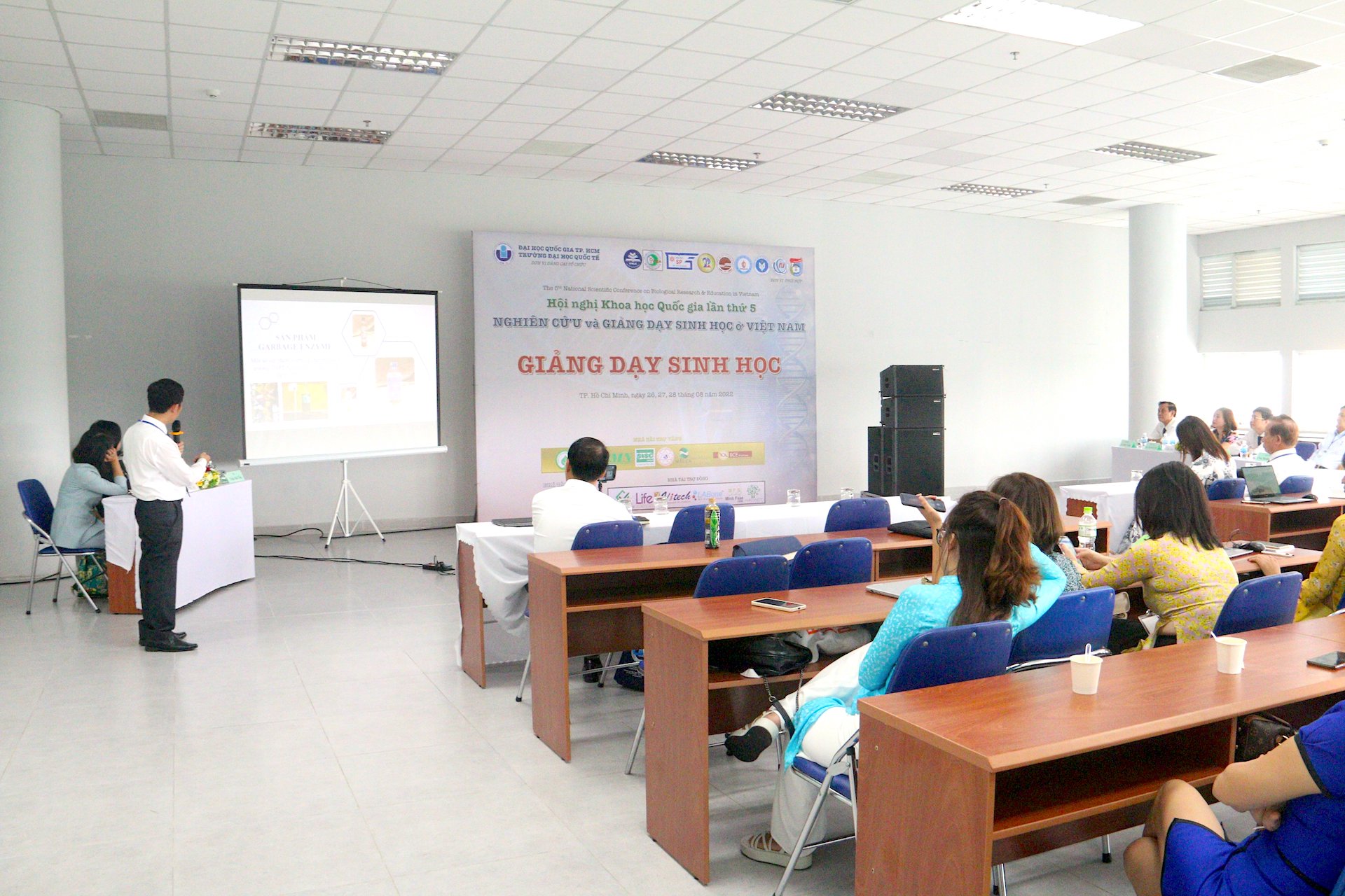 z3676002651117_1abb4d825925067adb10f97243ca8f4f Hội nghị Khoa học Quốc gia về Nghiên cứu và Giảng dạy Sinh học tại Việt Nam năm 2022