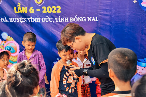 unnamed Chương trình “Trăng Sáng Miền Xa": Mang Tết Trung thu đến trẻ em xã Mã Đà