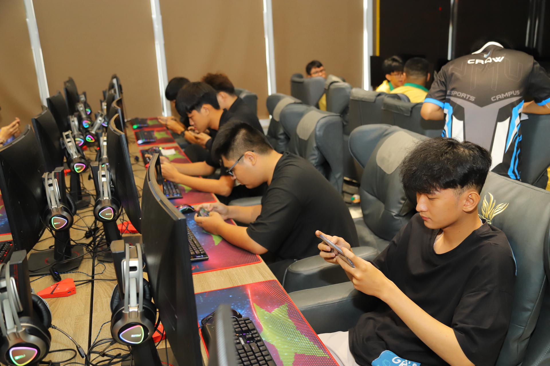 IMG_5056 Giải Thể thao điện tử Sinh viên TP.HCM năm 2023 - Bộ môn Liên quân Mobile
