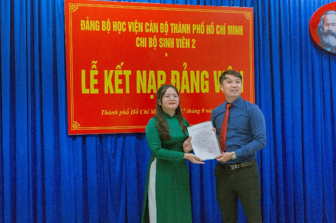 cvikcjsk Gương Cán bộ Sinh viên tiêu biểu: Trần Lê Hoàn Hảo - Học viện Cán bộ TP.HCM