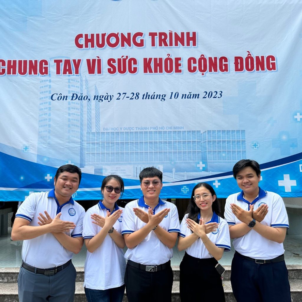 z5079371126183_a68ef4162f79bc7ec59a7bbbd73f5fc5-1024x1024 Nam sinh Y khoa mang khát vọng “Kết nối - Hội nhập - Sáng tạo” đến với Đại hội XI