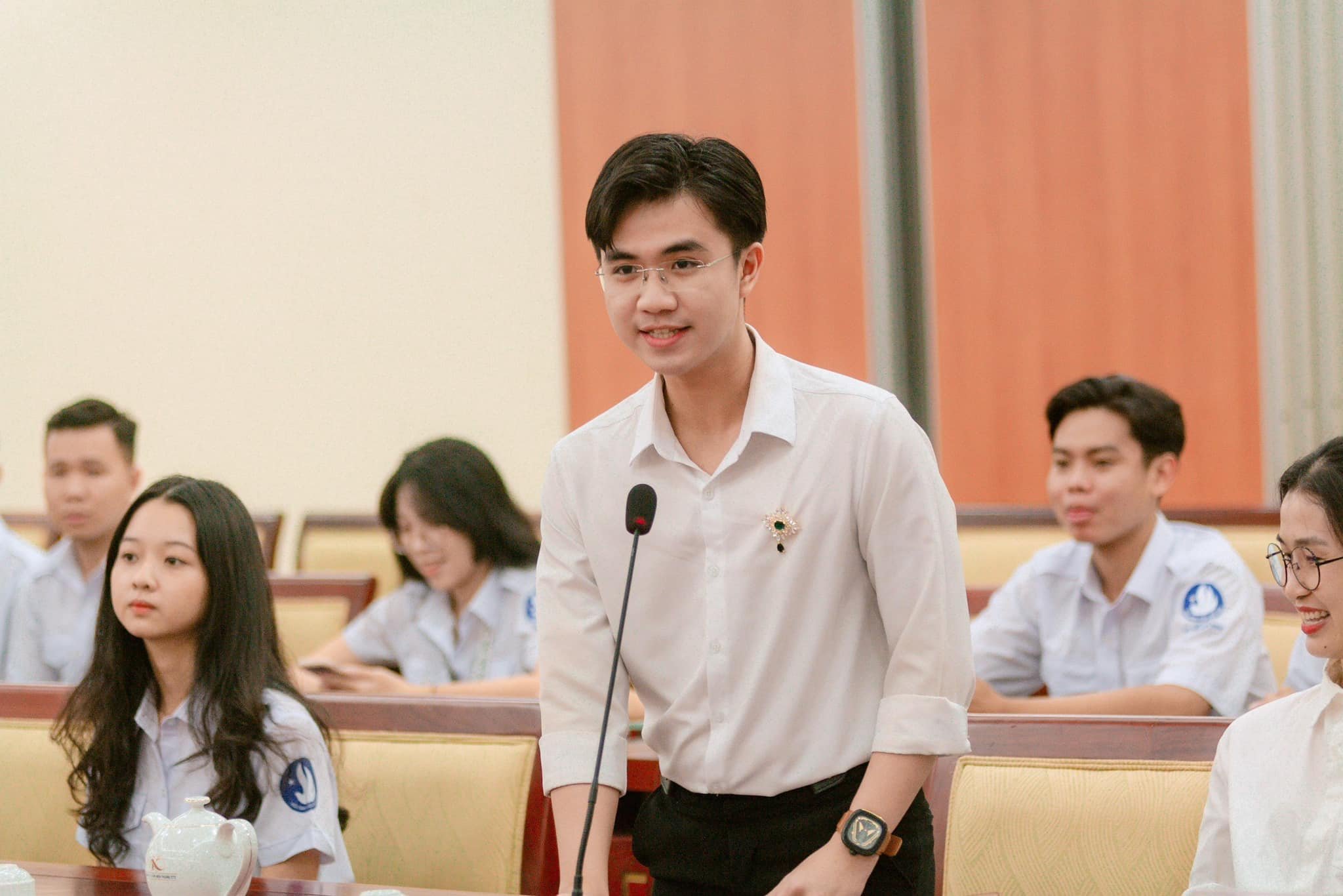 z5079615752980_bffd7de5dbf0336068c8b518a94096bd Trở thành phiên bản tốt nhất của chính mình - Võ Lập Phúc Trường ĐH Sư phạm TP.HCM