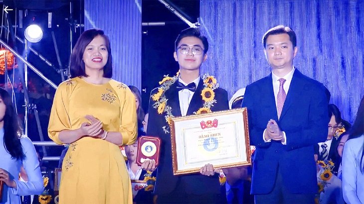 z5079616538105_f04e130a51107bfa1e0df1390b44af8f Trở thành phiên bản tốt nhất của chính mình - Võ Lập Phúc Trường ĐH Sư phạm TP.HCM
