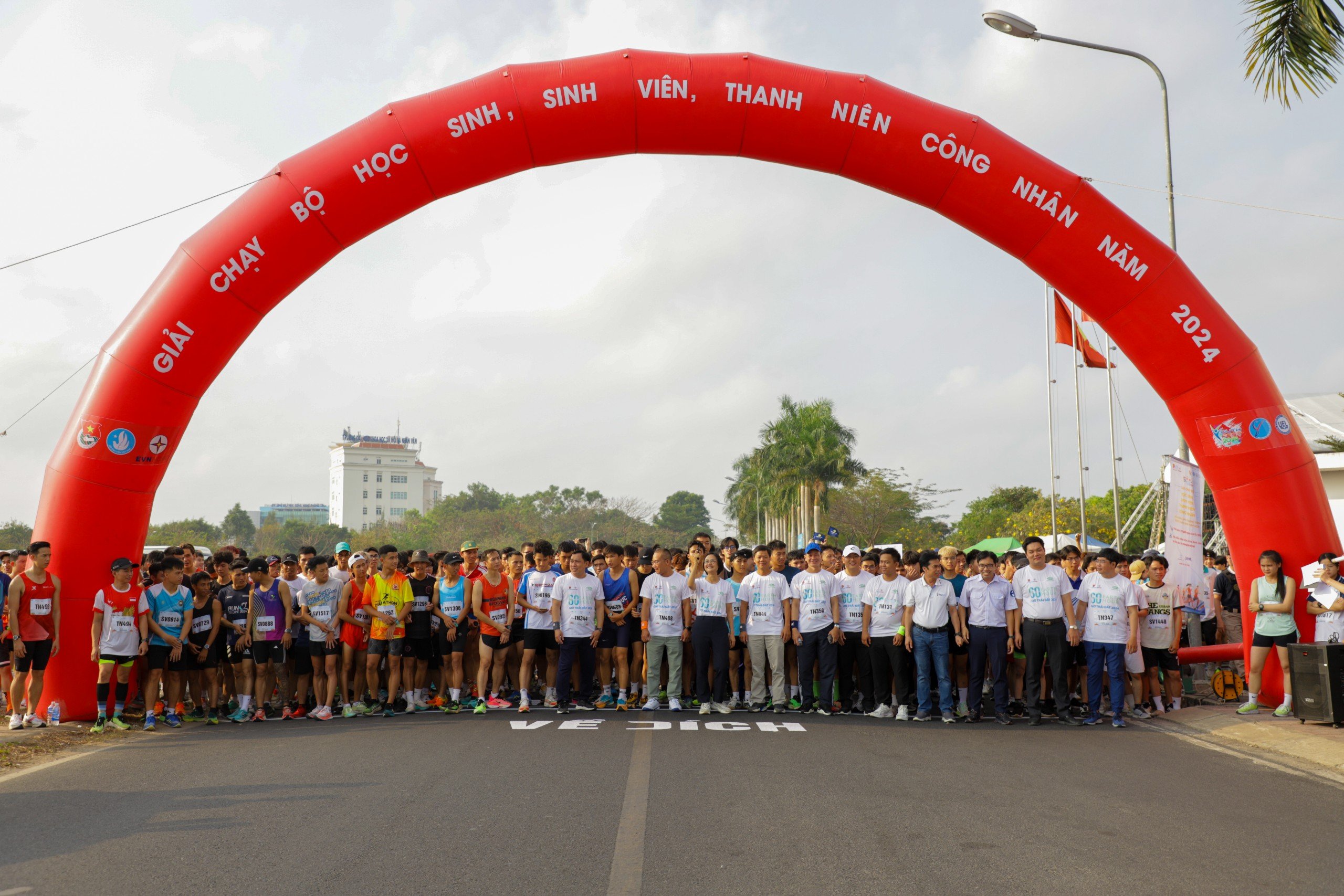 Bùng-nổ-lửa-nhiệt-tại-Ngày-hội-Sức-trẻ-Sinh-viên-TP.HCM-năm-2024-14 Bùng nổ lửa nhiệt tại Ngày hội Sức trẻ Sinh viên TP.HCM năm 2024