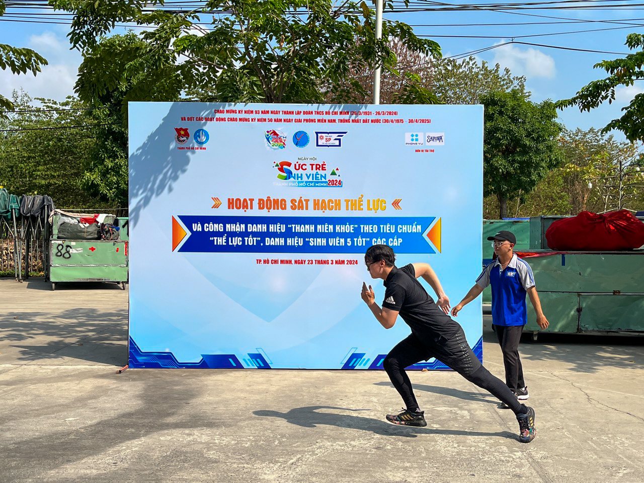 Bùng-nổ-lửa-nhiệt-tại-Ngày-hội-Sức-trẻ-Sinh-viên-TP.HCM-năm-2024-16.jpg Bùng nổ lửa nhiệt tại Ngày hội Sức trẻ Sinh viên TP.HCM năm 2024