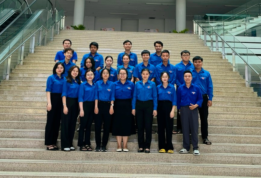 Chi-đoàn-Nhà-Văn-hóa-Sinh-viên-tổ-chức-sinh-hoạt-chi-đoàn-chủ-điểm-tháng-3-với-chủ-đề-“Thanh-niên-xung-kích-tình-nguyện-vì-cuộc-sống-cộng-đồng”-1 Chi đoàn Nhà Văn hóa Sinh viên tổ chức sinh hoạt chi đoàn chủ điểm tháng 3 với chủ đề “Thanh niên xung kích tình nguyện vì cuộc sống cộng đồng”