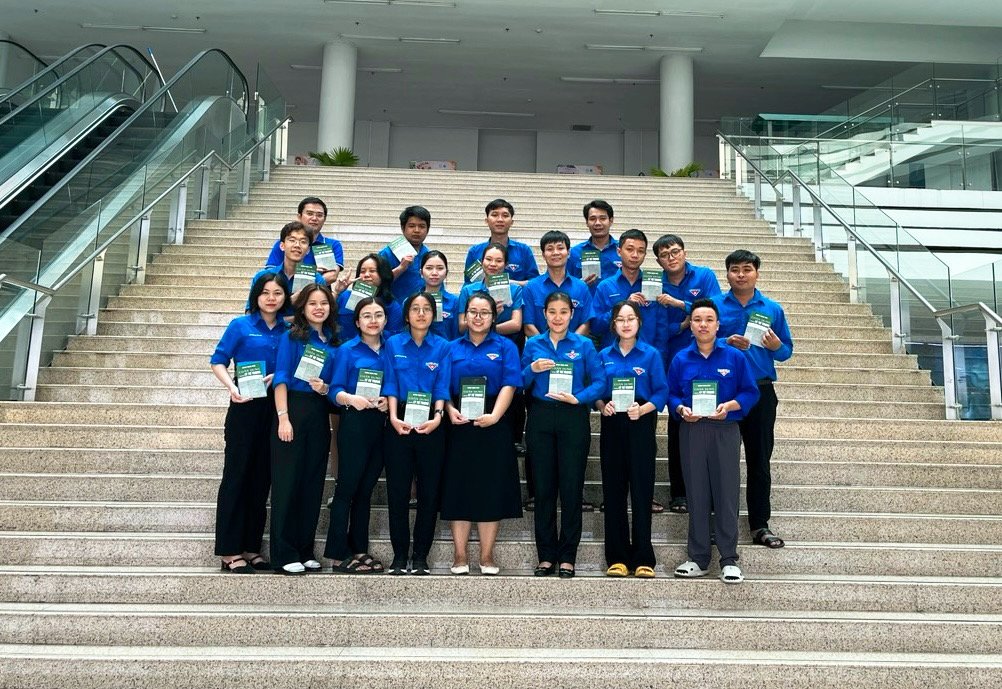 Chi-đoàn-Nhà-Văn-hóa-Sinh-viên-tổ-chức-sinh-hoạt-chi-đoàn-chủ-điểm-tháng-3-với-chủ-đề-“Thanh-niên-xung-kích-tình-nguyện-vì-cuộc-sống-cộng-đồng”-4 Chi đoàn Nhà Văn hóa Sinh viên tổ chức sinh hoạt chi đoàn chủ điểm tháng 3 với chủ đề “Thanh niên xung kích tình nguyện vì cuộc sống cộng đồng”