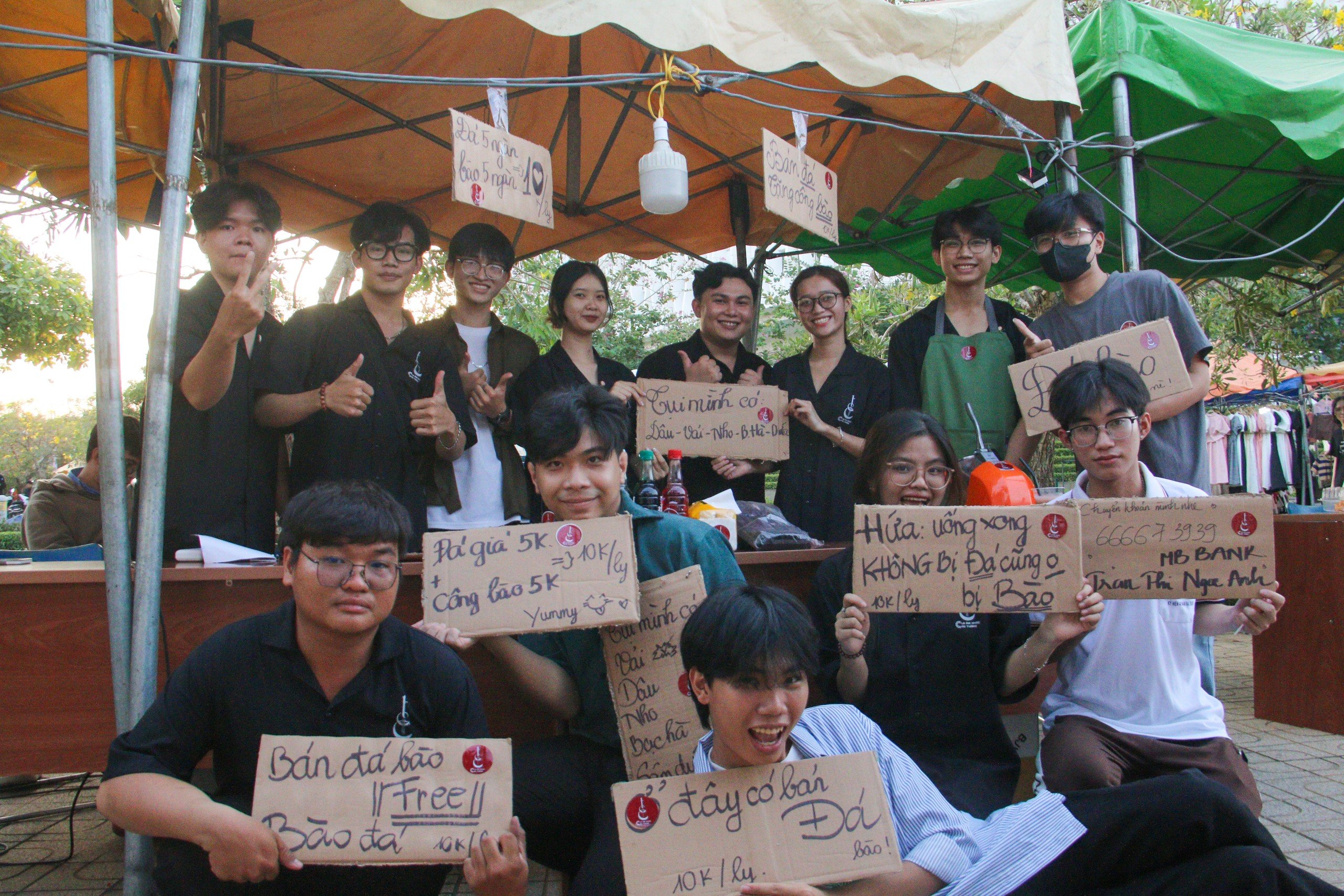 Tổng-kết-chương-trình-Lễ-hội-đường-phố-Chợ-phiên-sinh-viên-Ngày-hội-Sức-trẻ-Sinh-viên-TP.HCM-2024-3 Tổng kết chương trình “Lễ hội đường phố: Chợ phiên sinh viên” - Ngày hội Sức trẻ Sinh viên TP.HCM 2024