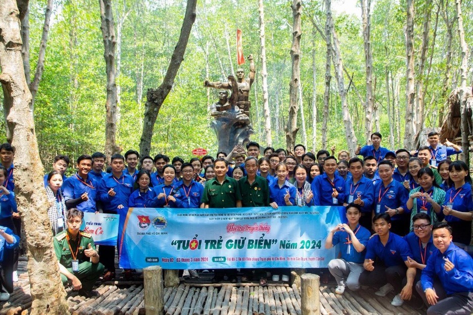 Tự-hào-Người-Chiến-sĩ-Biên-phòng-tại-Lễ-tuyên-dương-Chiến-sĩ-“Quân-hàm-xanh-trẻ-giỏi-tiêu-biểu”-và-Hội-trại-truyền-thống-“Tuổi-trẻ-giữ-biển”-năm-5 Tự hào Người Chiến sĩ Biên phòng tại Lễ tuyên dương Chiến sĩ “Quân hàm xanh trẻ, giỏi, tiêu biểu” và Hội trại truyền thống “Tuổi trẻ giữ biển” năm 2024