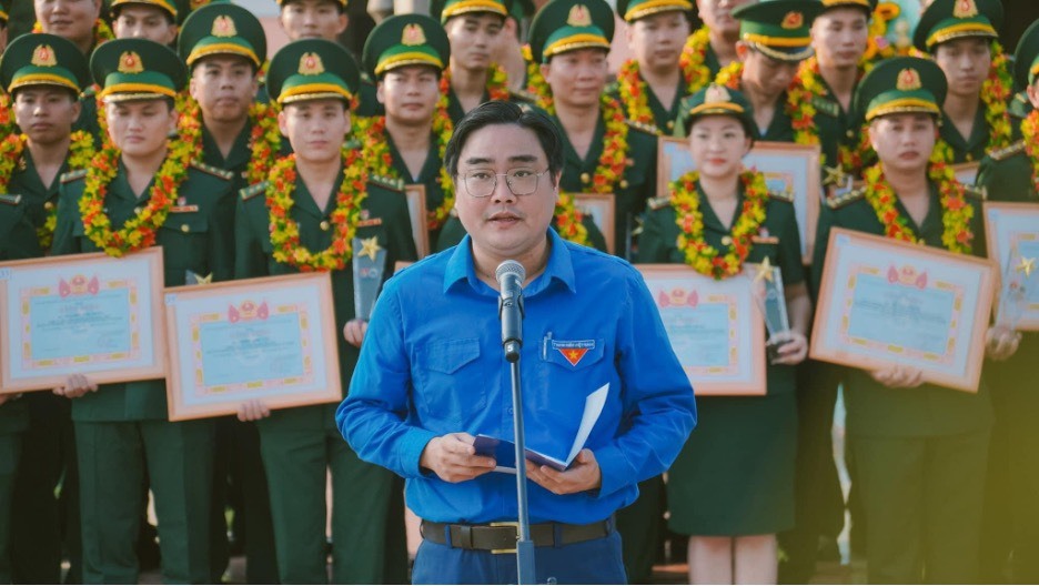 Tự-hào-Người-Chiến-sĩ-Biên-phòng-tại-Lễ-tuyên-dương-Chiến-sĩ-“Quân-hàm-xanh-trẻ-giỏi-tiêu-biểu”-và-Hội-trại-truyền-thống-“Tuổi-trẻ-giữ-biển”-năm Tự hào Người Chiến sĩ Biên phòng tại Lễ tuyên dương Chiến sĩ “Quân hàm xanh trẻ, giỏi, tiêu biểu” và Hội trại truyền thống “Tuổi trẻ giữ biển” năm 2024