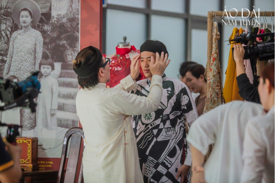 Hoạt-động-Triển-lãm-và-trải-nghiệm-cổ-phục-và-áo-dài-Việt-Nam-Ngày-hội-Văn-hóa-năm-20246 Hoạt động Triển lãm và trải nghiệm cổ phục và áo dài Việt Nam - Ngày hội Văn hóa năm 2024