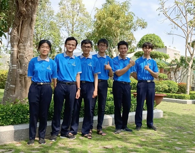 anh-3-27-4565 Nỗ lực vượt nghịch cảnh, nam sinh Công nghệ liên tiếp giành được ba học bổng