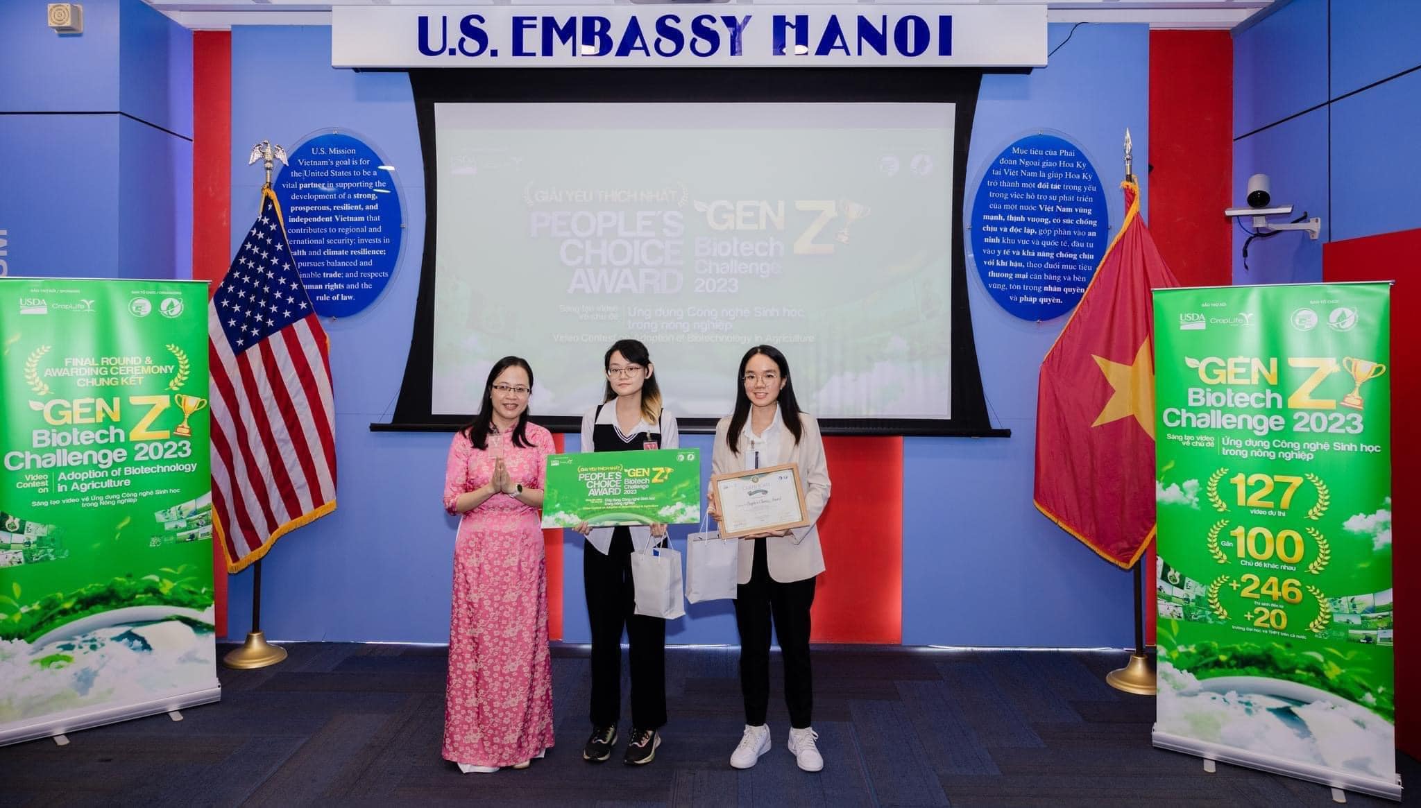 421765455_763082395852892_8676941945475283220_n Sinh viên trường ĐH Khoa học tự nhiên, ĐHQG-HCM đạt giải thưởng trong cuộc thi sáng tạo nội dung GEN Z BIOTECH CHALLENGE 2023