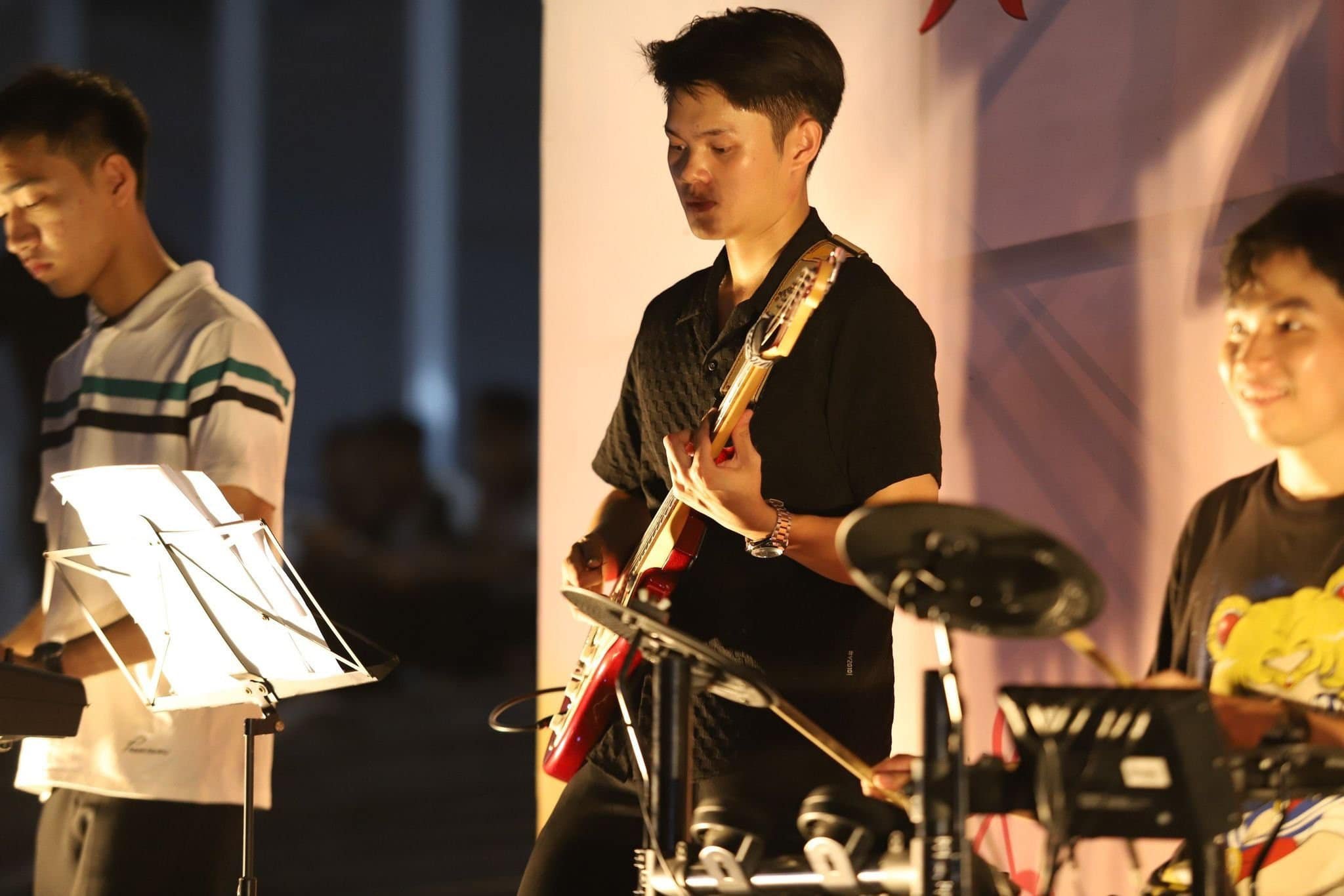 Chuyên-đề-Hát-cho-đồng-bào-tôi-nghe-Chủ-đề-Tiến-bước-2 Chuyên đề “Hát cho đồng bào tôi nghe” - Chủ đề: Tiến bước