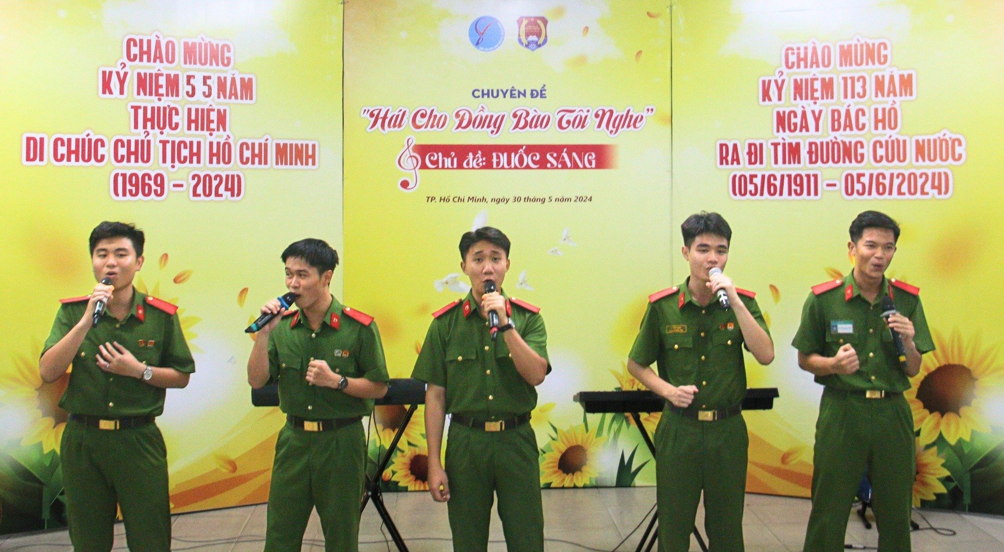 Chuyên-đề-Hát-cho-đồng-bào-tôi-nghe-Chủ-đề-Đuốc-sáng-1 Chuyên đề “Hát cho đồng bào tôi nghe” - Chủ đề: Đuốc sáng