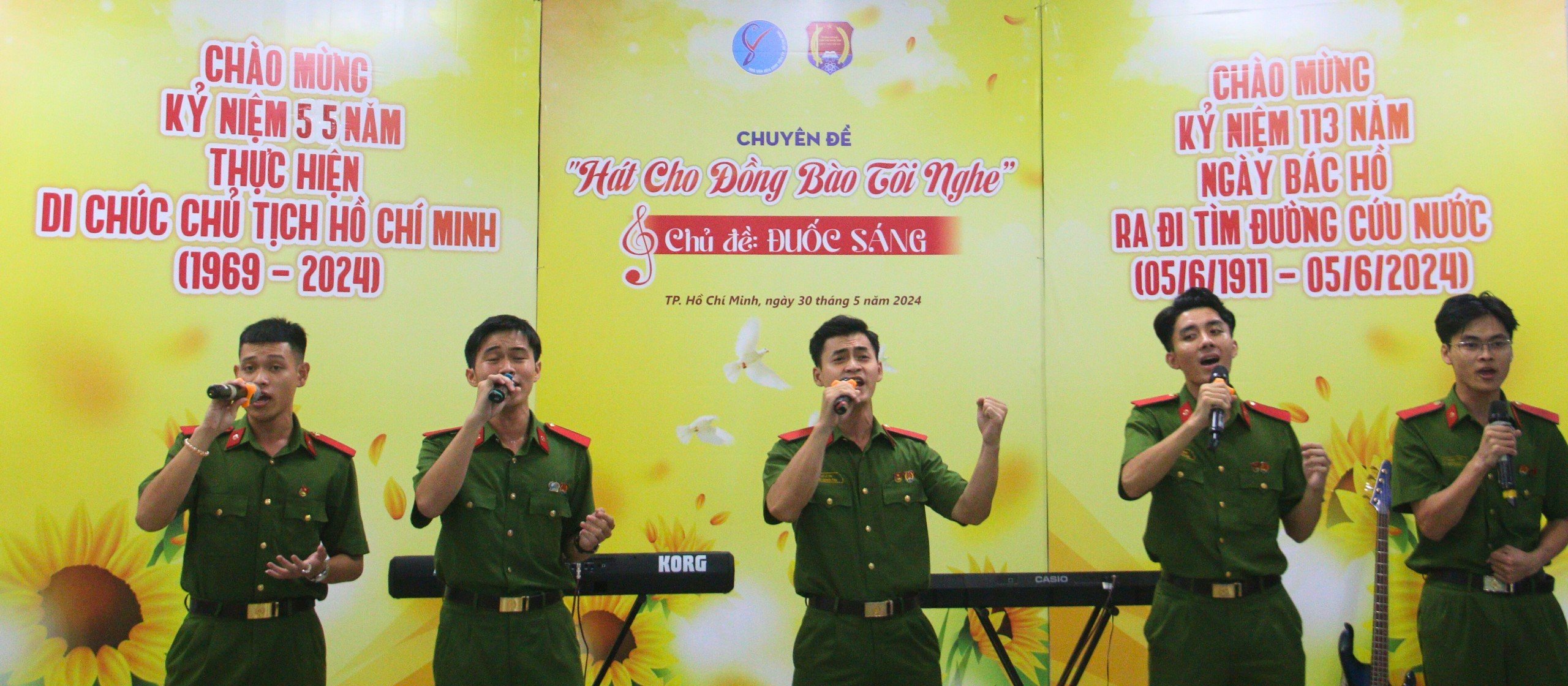 Chuyên-đề-Hát-cho-đồng-bào-tôi-nghe-Chủ-đề-Đuốc-sáng-3 Chuyên đề “Hát cho đồng bào tôi nghe” - Chủ đề: Đuốc sáng