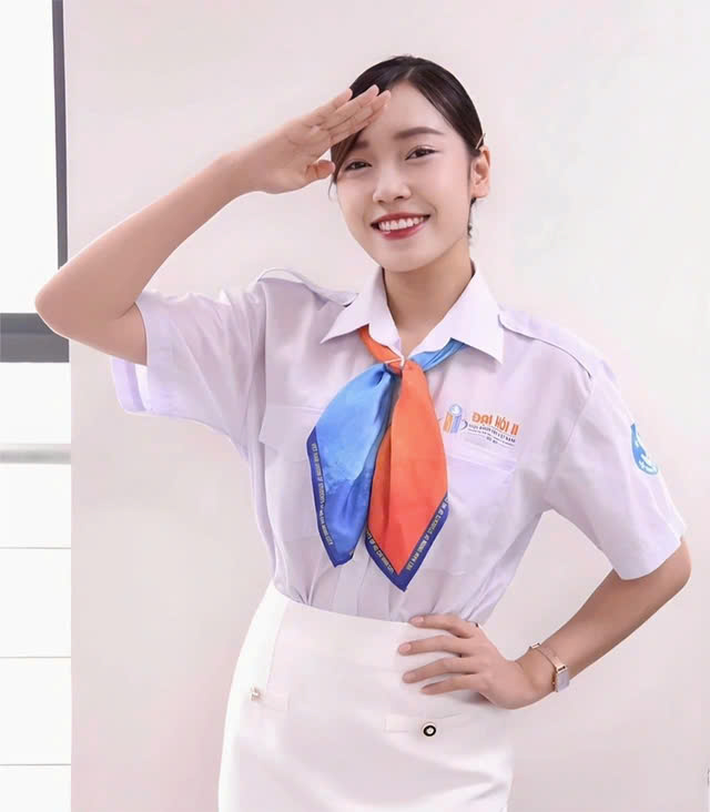 z5758414285406_11caa490a9be58a3bb8feb443c3dd6ac Nữ sinh không chỉ giỏi võ mà còn vô cùng xinh đẹp và giàu tinh thần tình nguyện