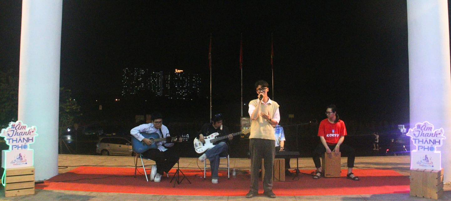 460975973_923500013136300_6857878075608391399_n Chương trình “Âm thanh thành phố” - Chủ đề: “Sắc thu”