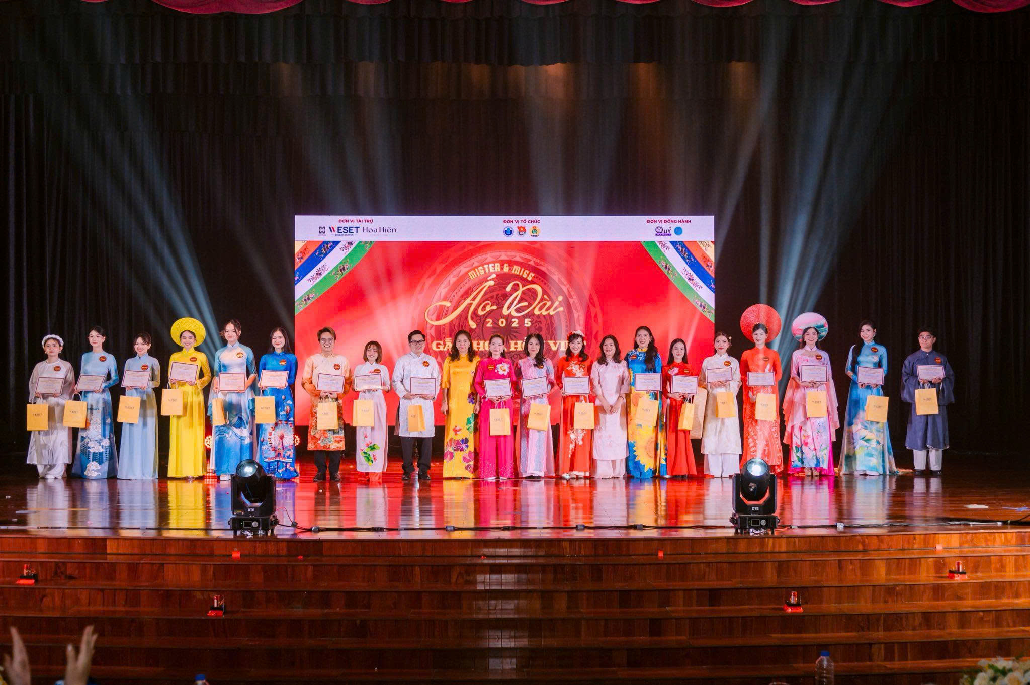 Chung kết Cuộc thi Mister & Miss Áo Dài 2025 – Gấm Hoa Hồn Việt