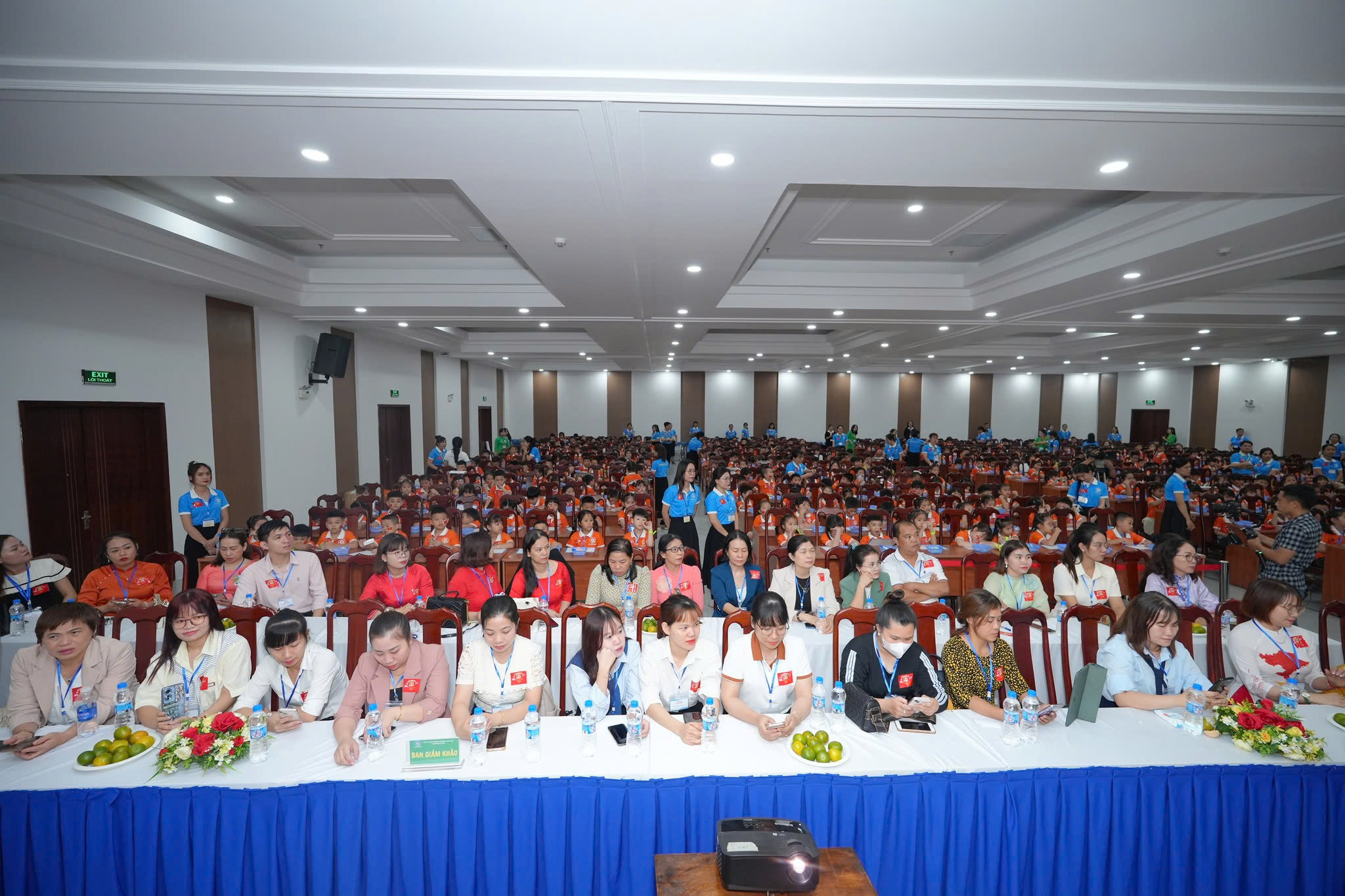 4-4 CHƯƠNG TRÌNH "TÌM KIẾM TÀI NĂNG NHÍ" MÙA 2, KHU VỰC THÀNH PHỐ HỒ CHÍ MINH - TẠI NHÀ VĂN HÓA SINH VIÊN TP.HCM