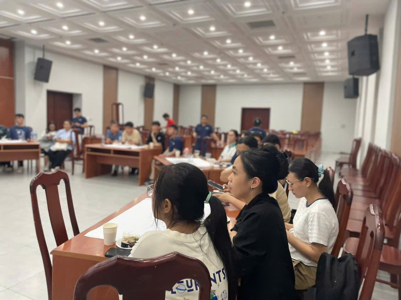 z6569331297646_32be86f31ae20c2139df6172833c7f48 Hội thảo "AI - Ảnh hưởng và ứng dụng của sinh viên" Hội trường Nhà Văn hóa Sinh viên
