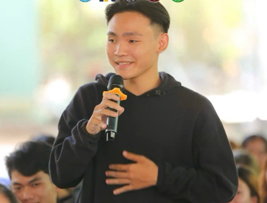 11.-PHAN-HUYNH-BAO-DAT-TRUONG-DAI-HOC-KHXH-NV-DHQG-HCM Nam sinh Đồng Nai tình nguyện lên đường nhập ngũ để được rèn luyện bản thân