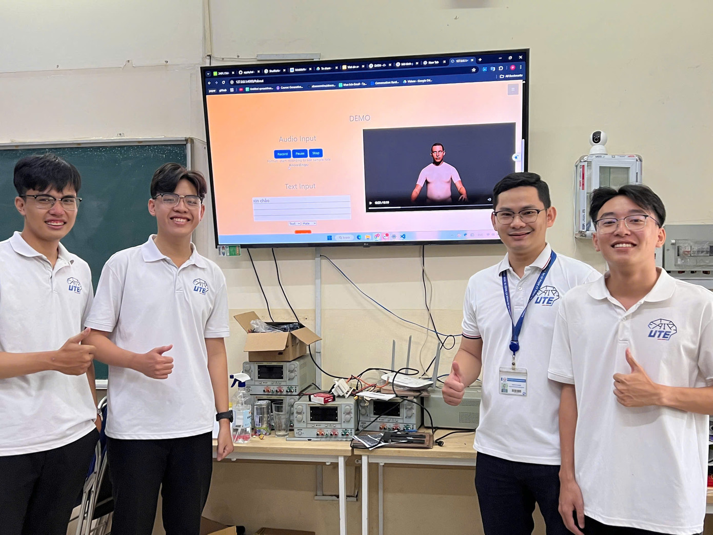 12.1-DU-AN-KY-HIEU-VIET-NAM-TRUONG-DAI-HOC-SU-PHAM-KY-THUAT-TP.HCM_ Dự án dịch ngôn ngữ kí hiệu của những sinh viên trường Đại học Sư phạm Kỹ thuật TP.HCM