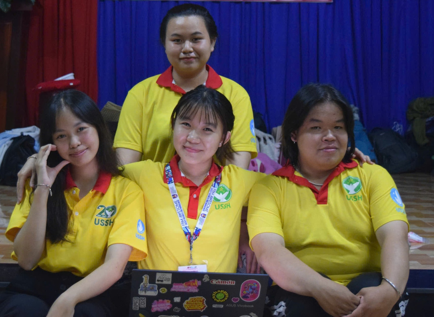 14.1-LY-GIA-BANG-TRUONG-DAI-HOC-KHXH-NV-DHQG-HCM NỮ THỦ LĨNH SINH VIÊN NHÂN VĂN SỐNG HẾT MÌNH VỚI HOẠT ĐỘNG TÌNH NGUYỆN