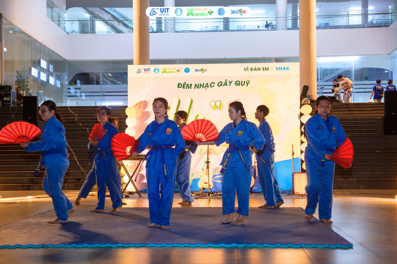 2-6 Chương trình "SV ZONE" - Chủ đề: Hạ về cùng nắng