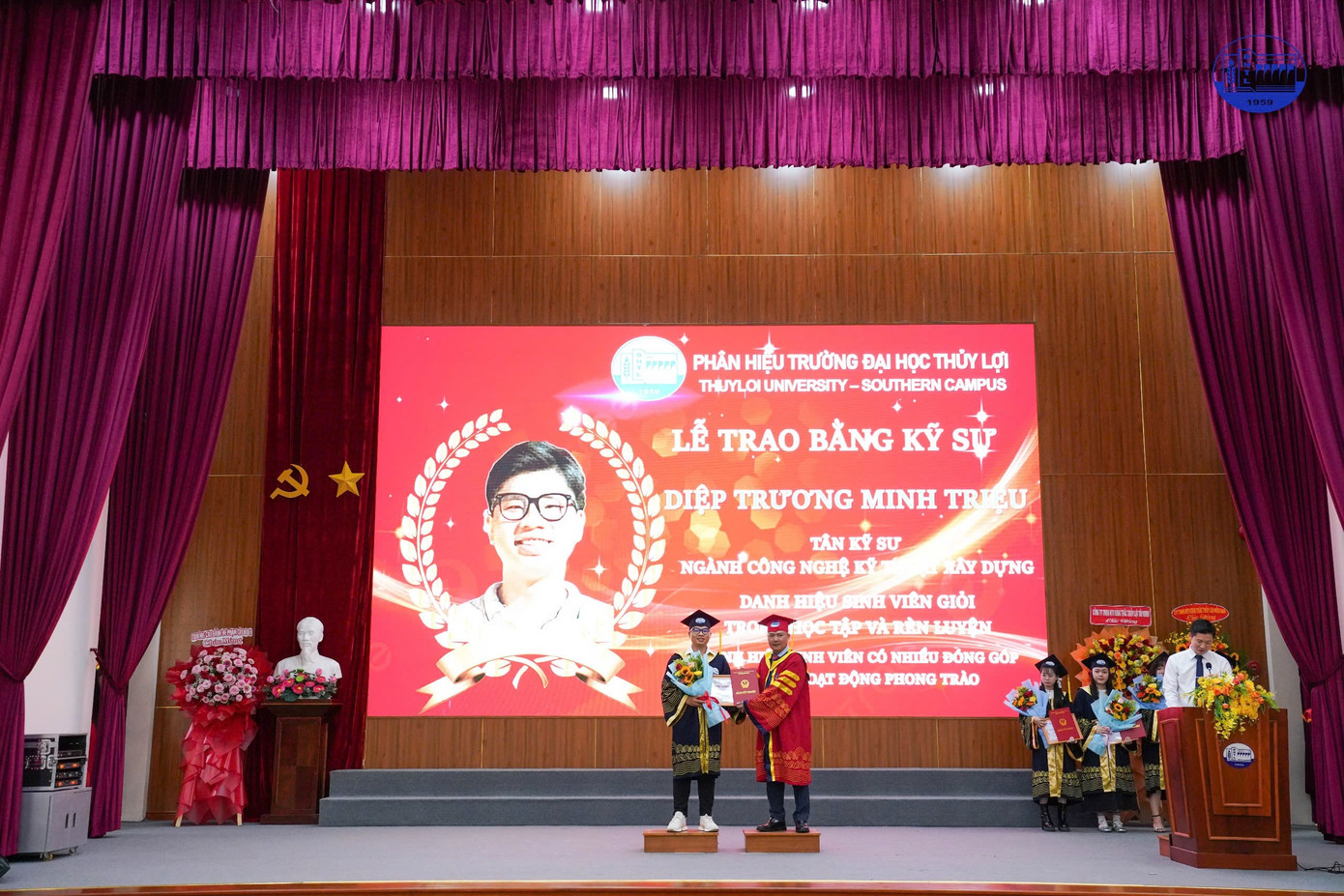 3.1.-DIEP-TRUONG-MINH-TRIEU-PHAN-HIEU-TRUONG-DAI-HOC-THUY-LOI Nam thủ khoa kép ngành công nghệ kỹ thuật xây dựng và hành trình chinh phục chuỗi giải thưởng học thuât