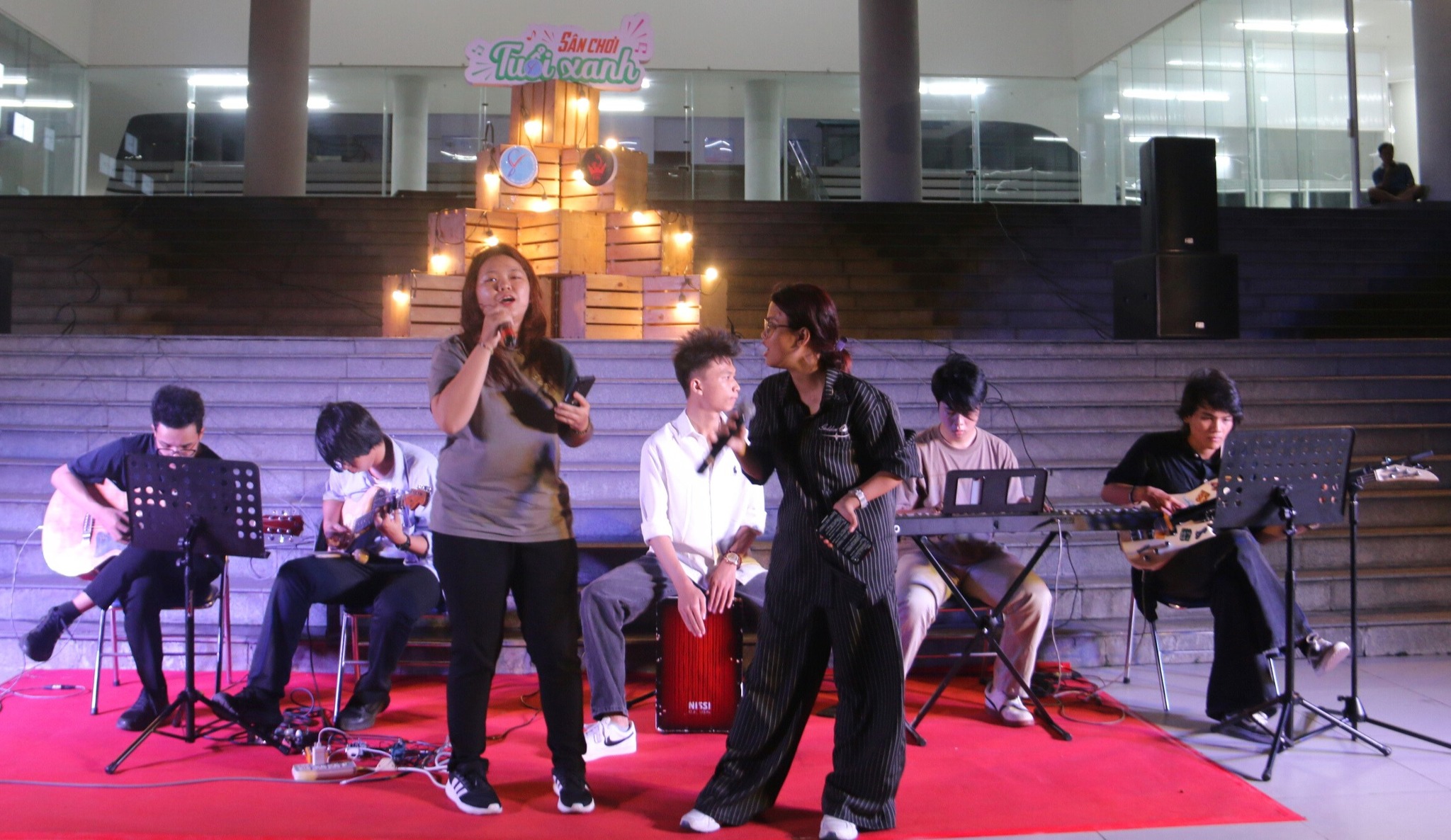 497447990_1093098096176490_8616081291479325844_n Sân chơi “Tuổi xanh” - Chủ đề: Shooting Star Night