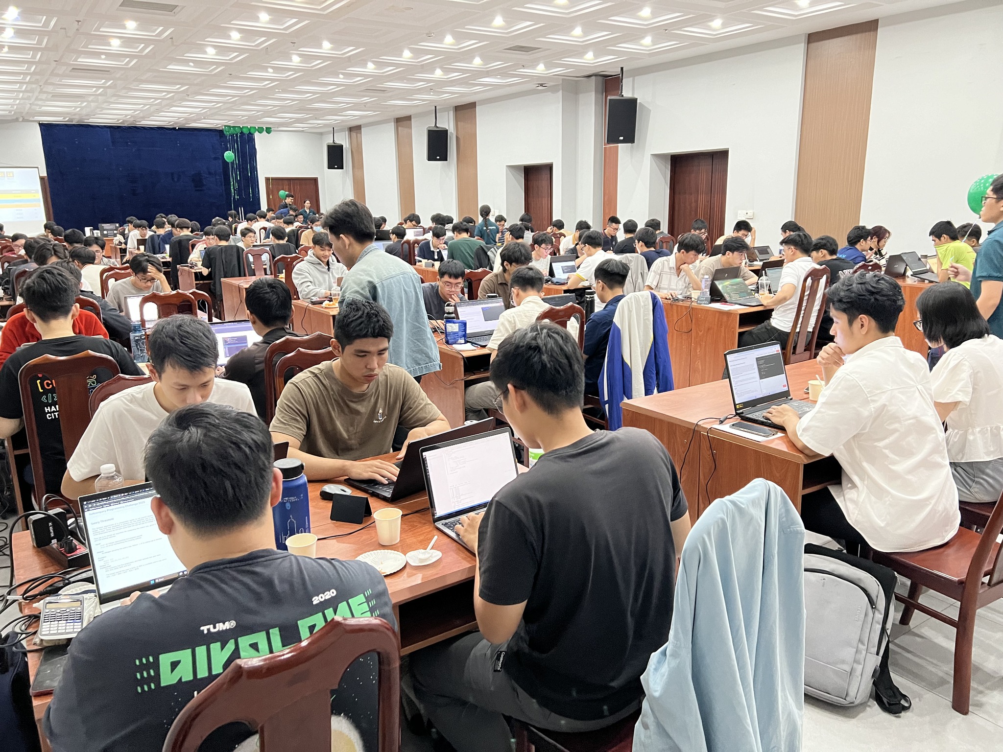 2-2 PROGRAMMING CHALLENGE – HÀNH TRÌNH 4 GIỜ MÃ HÓA ĐẦY CẢM HỨNG