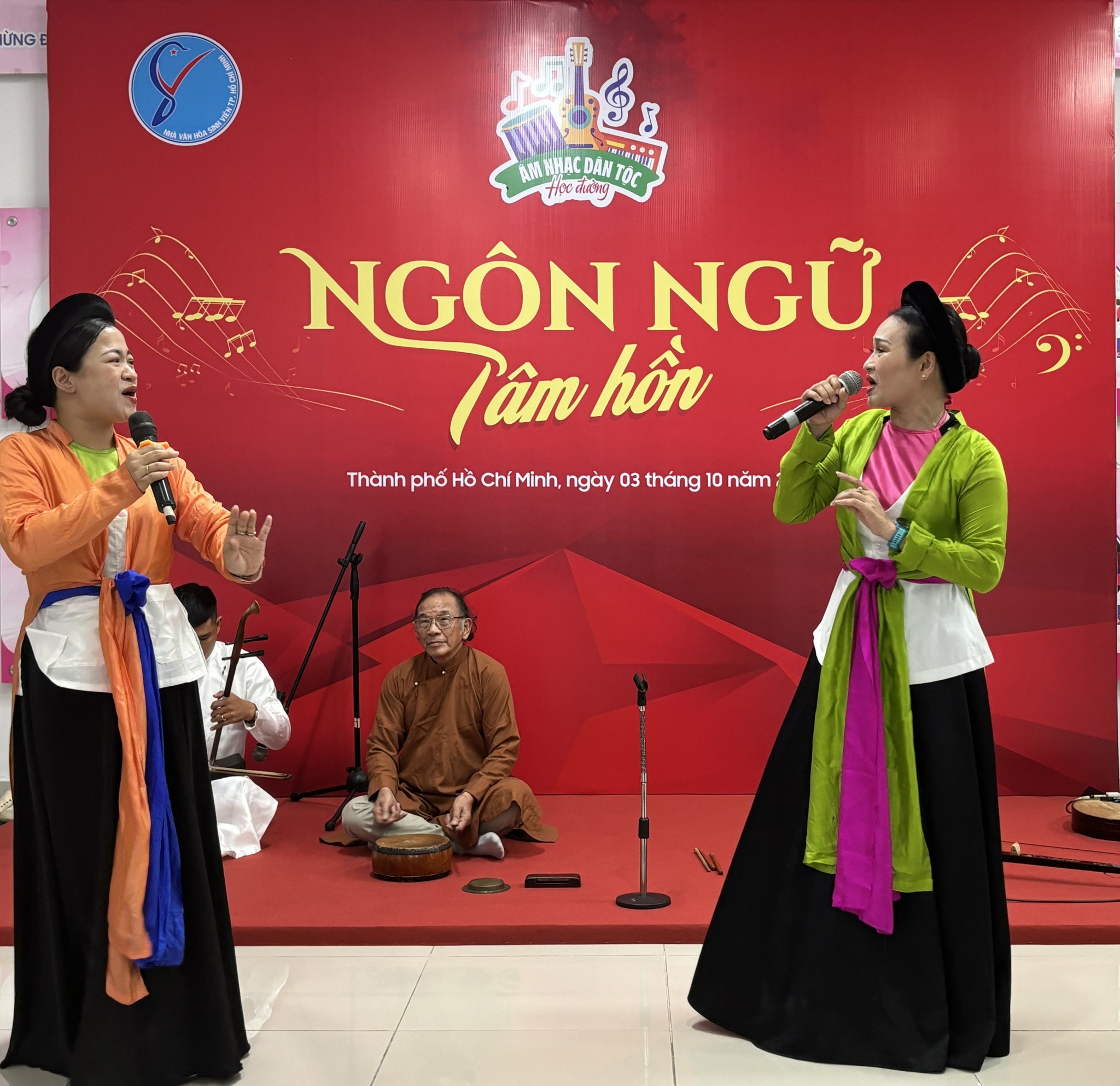 557642247_1208568664629432_3329566625607582110_n CHƯƠNG TRÌNH “ÂM NHẠC DÂN TỘC HỌC ĐƯỜNG” - CHỦ ĐỀ: NGÔN NGỮ TÂM HỒN