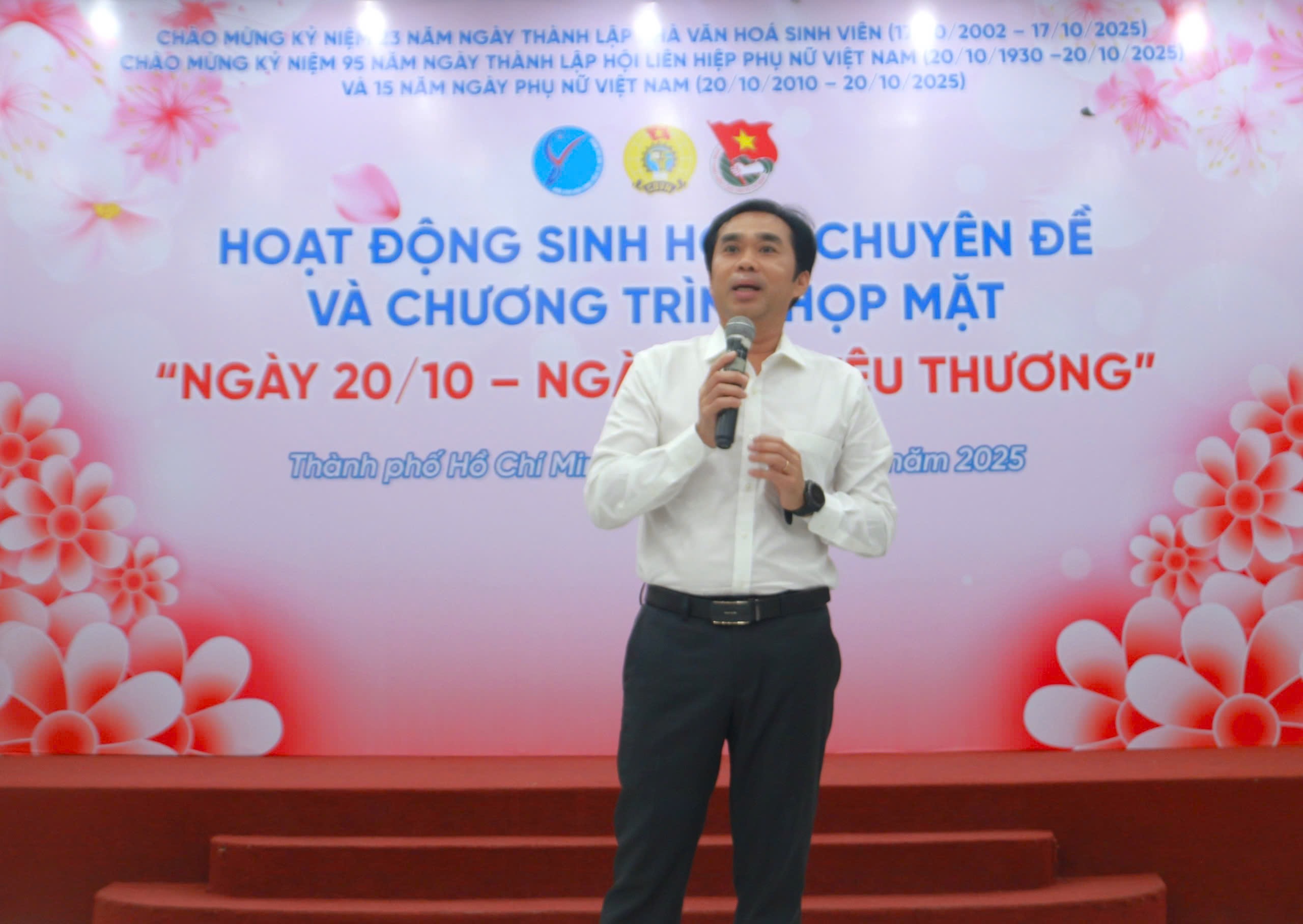 IMG_2182 CHƯƠNG TRÌNH HỌP MẶT KỶ NIỆM 23 NĂM NGÀY THÀNH LẬP NHÀ VĂN HÓA SINH VIÊN TP. HỒ CHÍ MINH