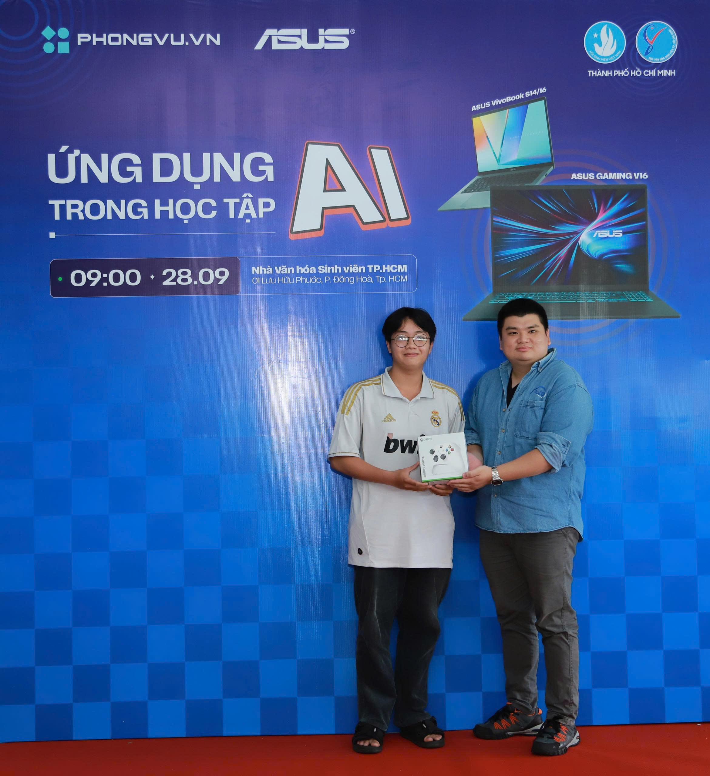 z7089412660613_4e89ba5324e9e42e9f5b4f780c028d4a WORKSHOP "ỨNG DỤNG AI TRONG HỌC TẬP" - MỞ RA HÀNH TRÌNH TRI THỨC TRONG KỶ NGUYÊN SỐ