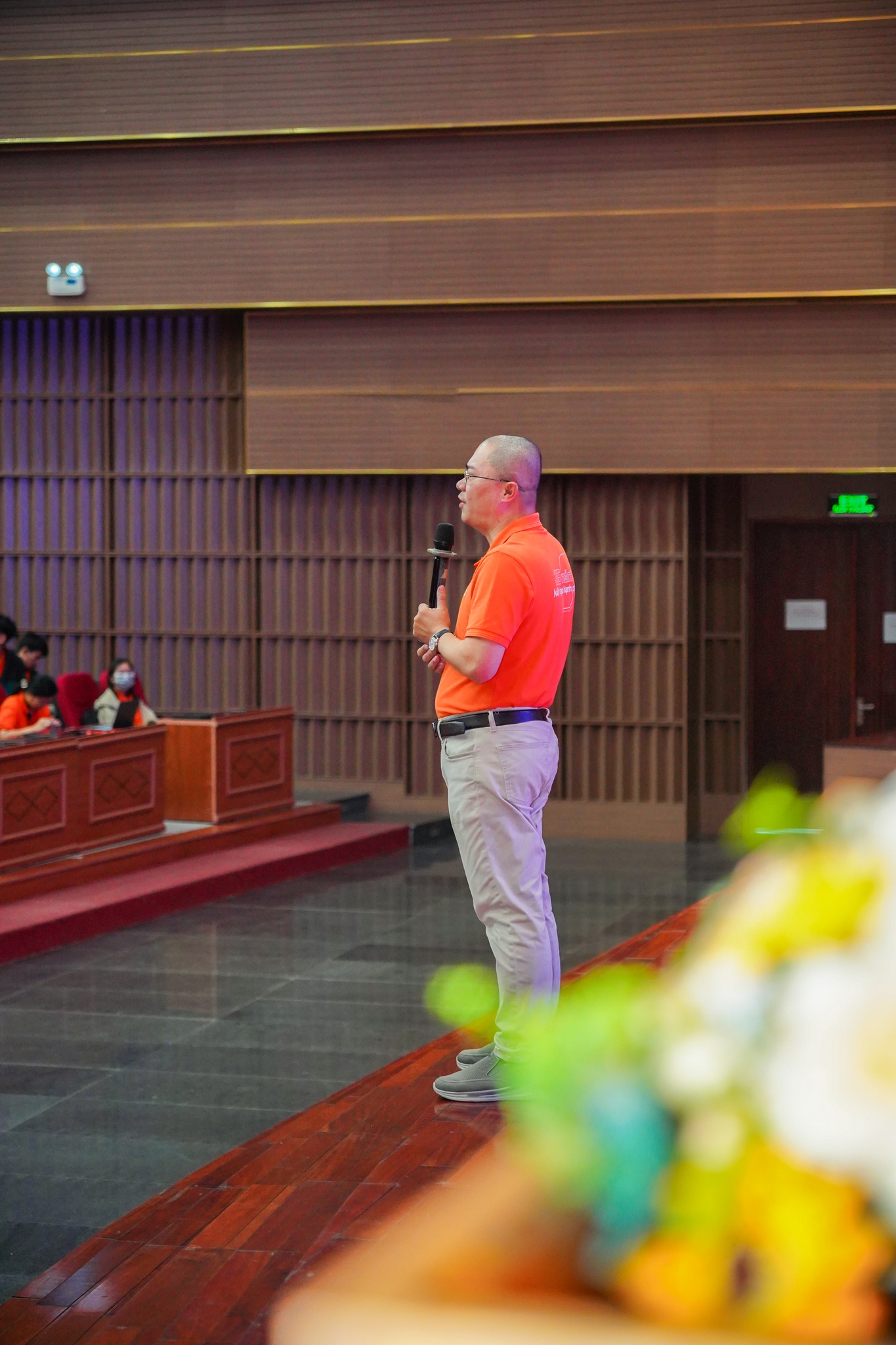 2 ORIENTATION WEEK 2025 – BUỔI THỨ 3: “AI FIRST” – KHƠI MỞ TƯ DUY SÁNG TẠO TRONG KỶ NGUYÊN TRÍ TUỆ NHÂN TẠO