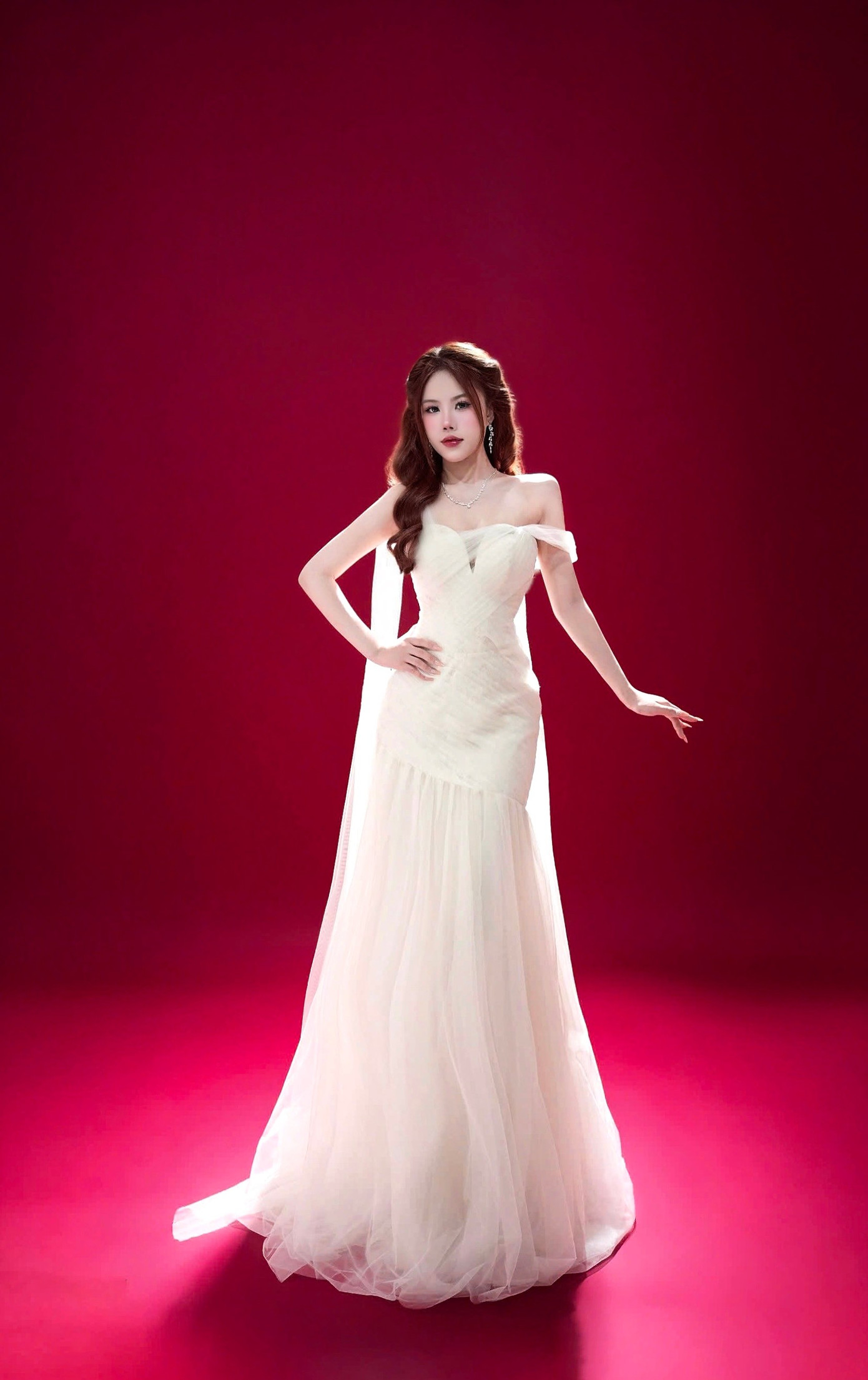 Nữ sinh GenZ rèn luyện bản thân từ lớp học báo chí đến những cuộc thi tài năng sinh viên