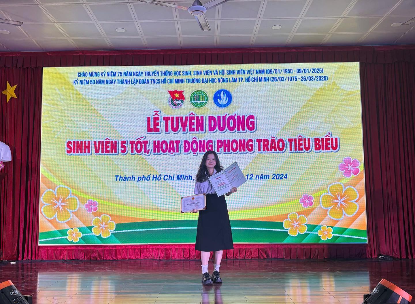671659779_1282439893977414_3887542647158255484_n Dương Hồng Phương Trúc - Thủ lĩnh sinh viên lan tỏa tinh thần "5 tốt"