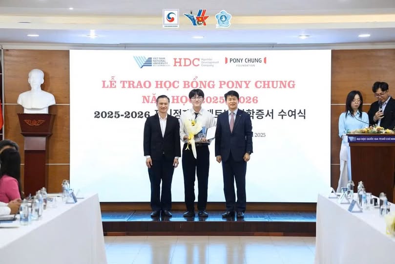 Nam sinh ngành Hàn Quốc học và hành trình chinh phục danh hiệu “Sinh viên 5 tốt”