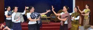 CHƯƠNG TRÌNH “INTERFLOW” – GIAO LƯU VĂN HÓA, VĂN NGHỆ CÙNG ĐOÀN SINH VIÊN LÀO