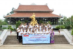 BUỔI-SINH-HOẠT-CHUYÊN-ĐỀ-NĂM-2023-CỦA-CHI-BỘ-NHÀ-VĂN-HÓA-SINH-VIÊN-4